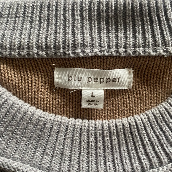 Blu Pepper Colour Block Sweater - Picture 5 of 11